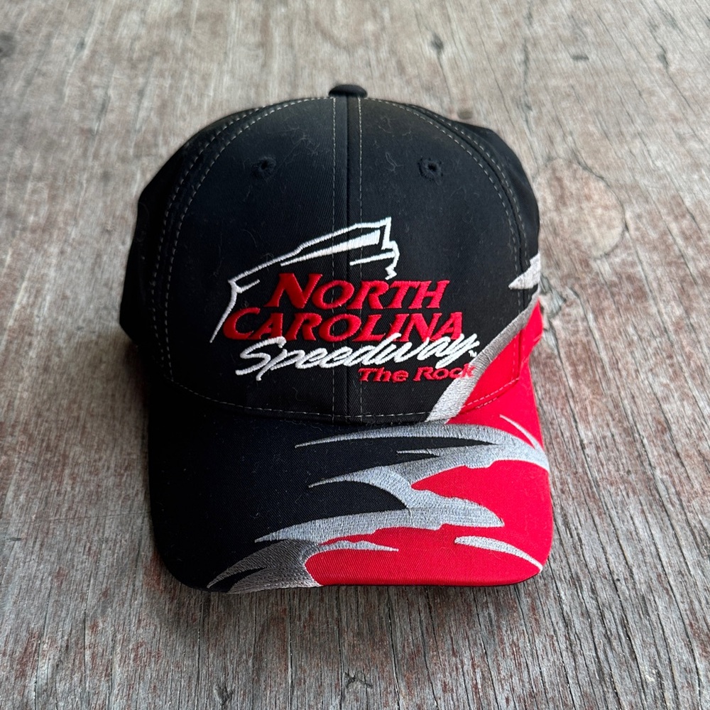 Vintage North Carolina Speedway The Rock Hat / Snapback / Wave Design